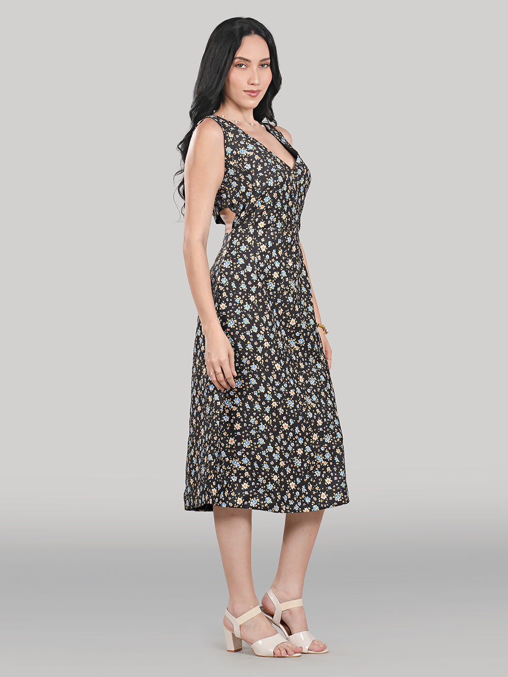 Aurelia Midi Dress – Noir Garden